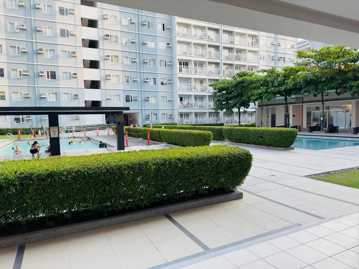 Trees Residences - Tower 11 1Br With Balcony Manille Extérieur photo