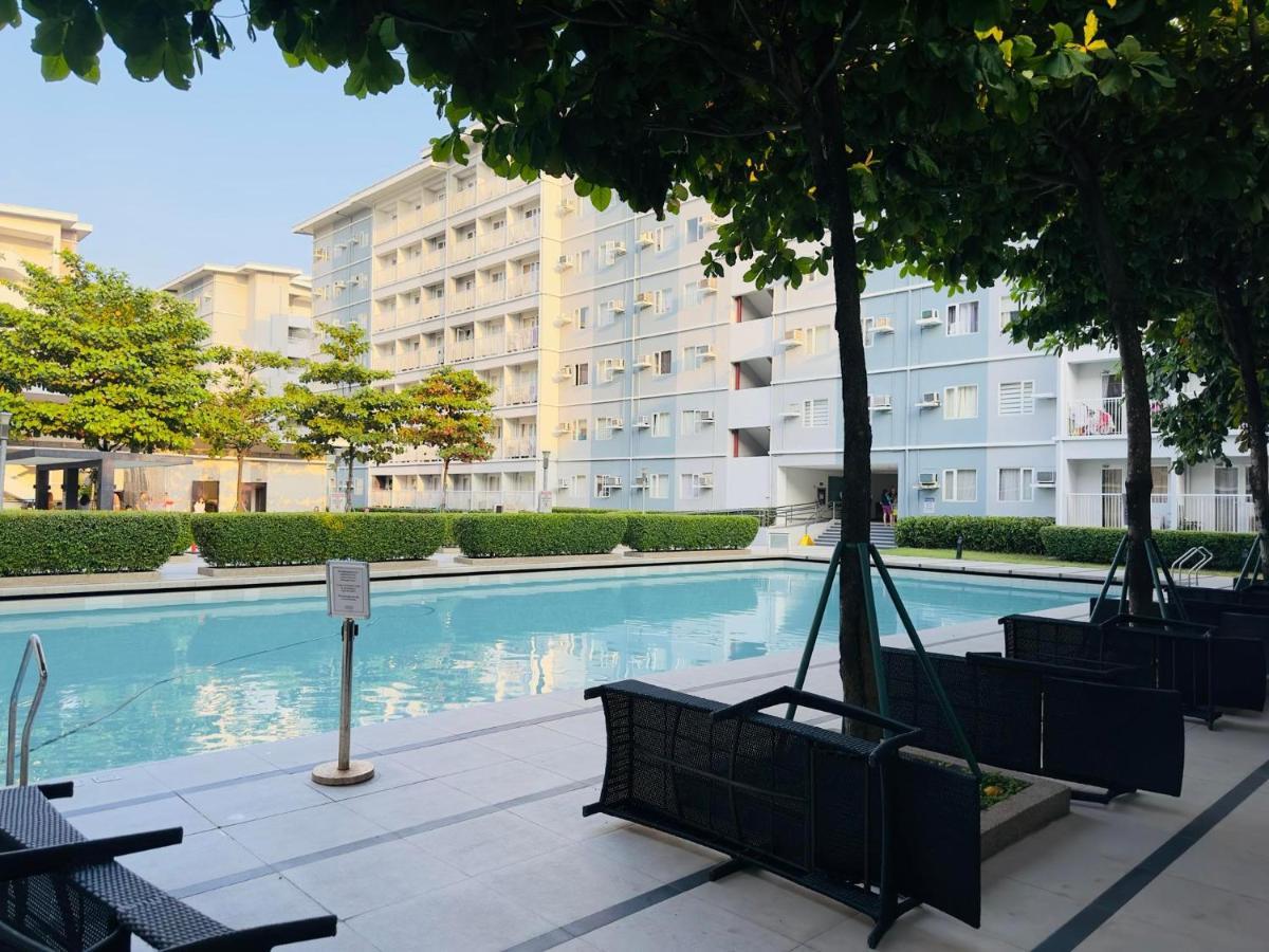 Trees Residences - Tower 11 1Br With Balcony Manille Extérieur photo